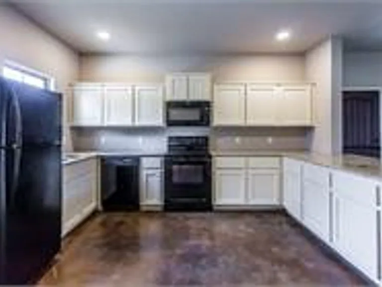 4114 N 54th St — Photo 3
