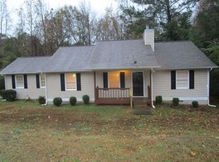 11 Laurel Wood Dr, Newnan, GA 30263