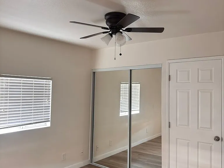 1060 McFarland Ave — Photo 37