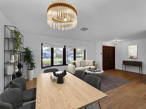 4th image of 2731 NE 40th Court