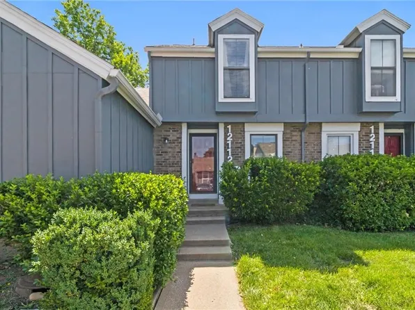 12112 W 82nd Ter, Lenexa, KS 66215
