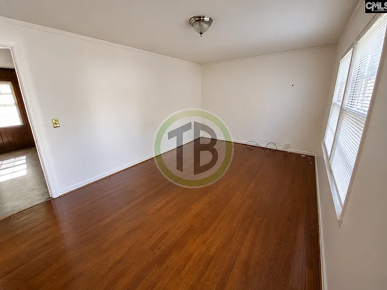 1026 Denton Dr — Photo 4