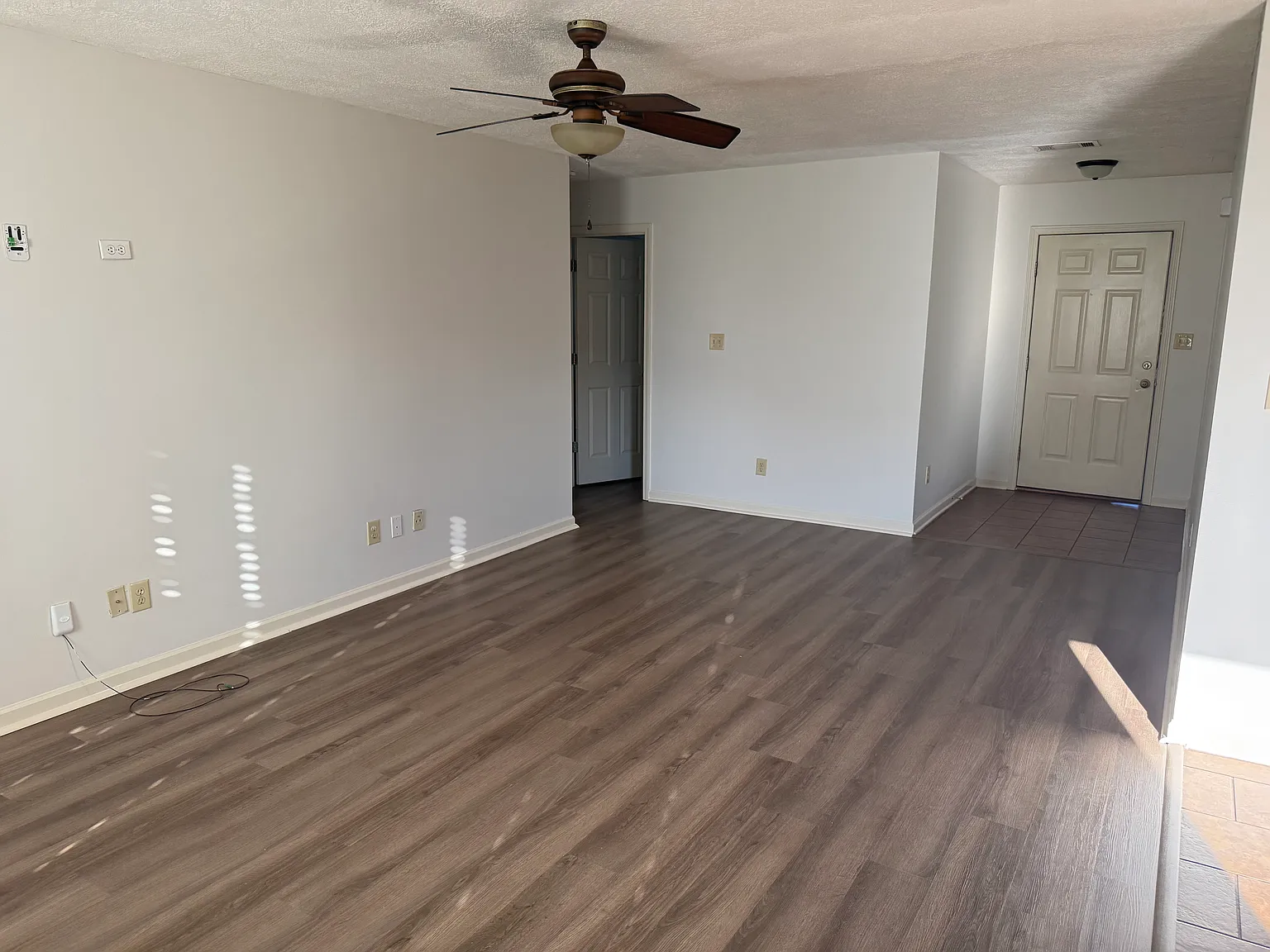 3 bed, 1300 sqft, $1,650 — Photo 4