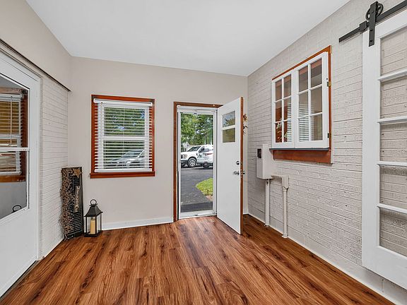 2nd image of 15018 Archer Ave