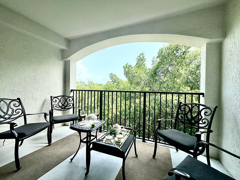 4404 Tuscany Way #4404 — Photo 17