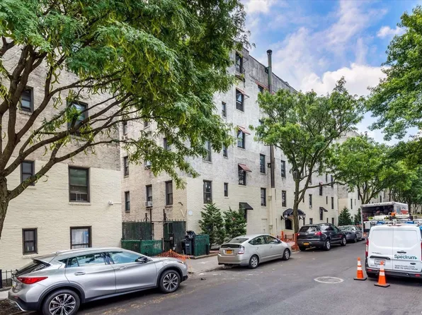 21-27 33rd Street image 17 of 18