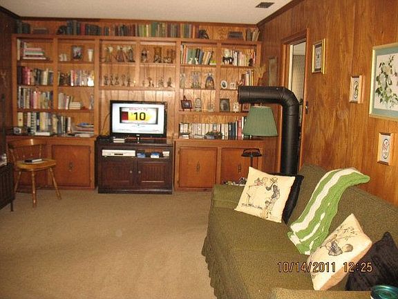 4th image of 4012 Foxborough Blvd