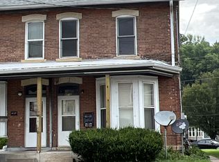 455 W Locust St #1/2, Dubuque, IA 52001