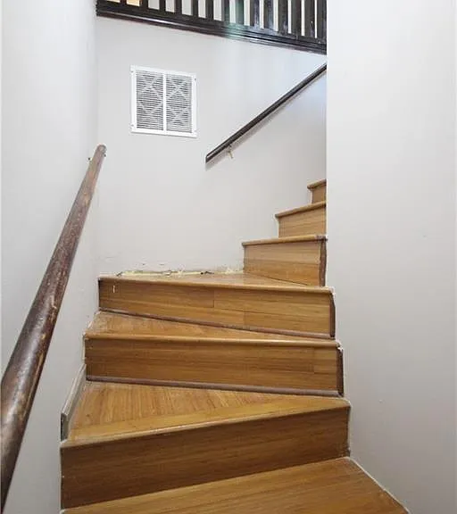 3310 Chastain Xing — Photo 29