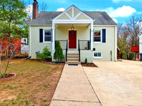 6117 39th Pl, Hyattsville, MD 20782