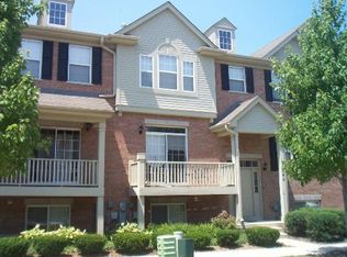 44 Lee Ct, Winfield, IL 60190