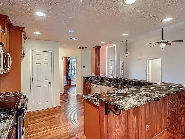4019 Duncan Ives Dr — Photo 5