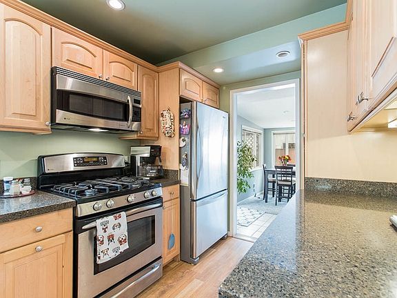 4th image of 7876 Cherrystone Ave