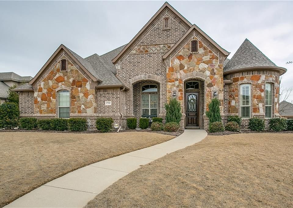 1st image of 1701 Yosemite Ln