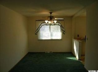 37031 Bayview Dr, Eastlake, OH 44095