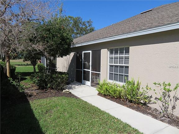 2nd image of 4105 Fairway Dr