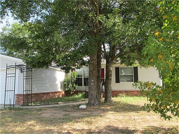 4th image of 16467 Kyle Reid Ct