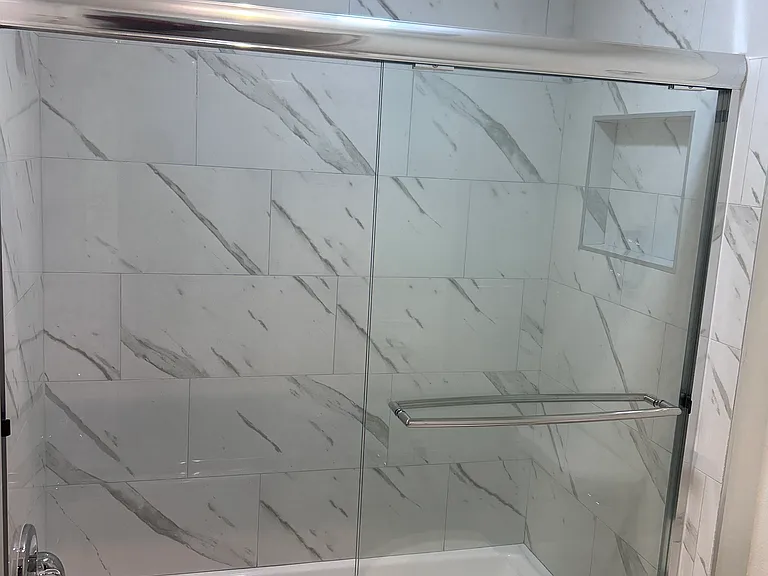 4717 Ben Ave Apartments — Photo 14