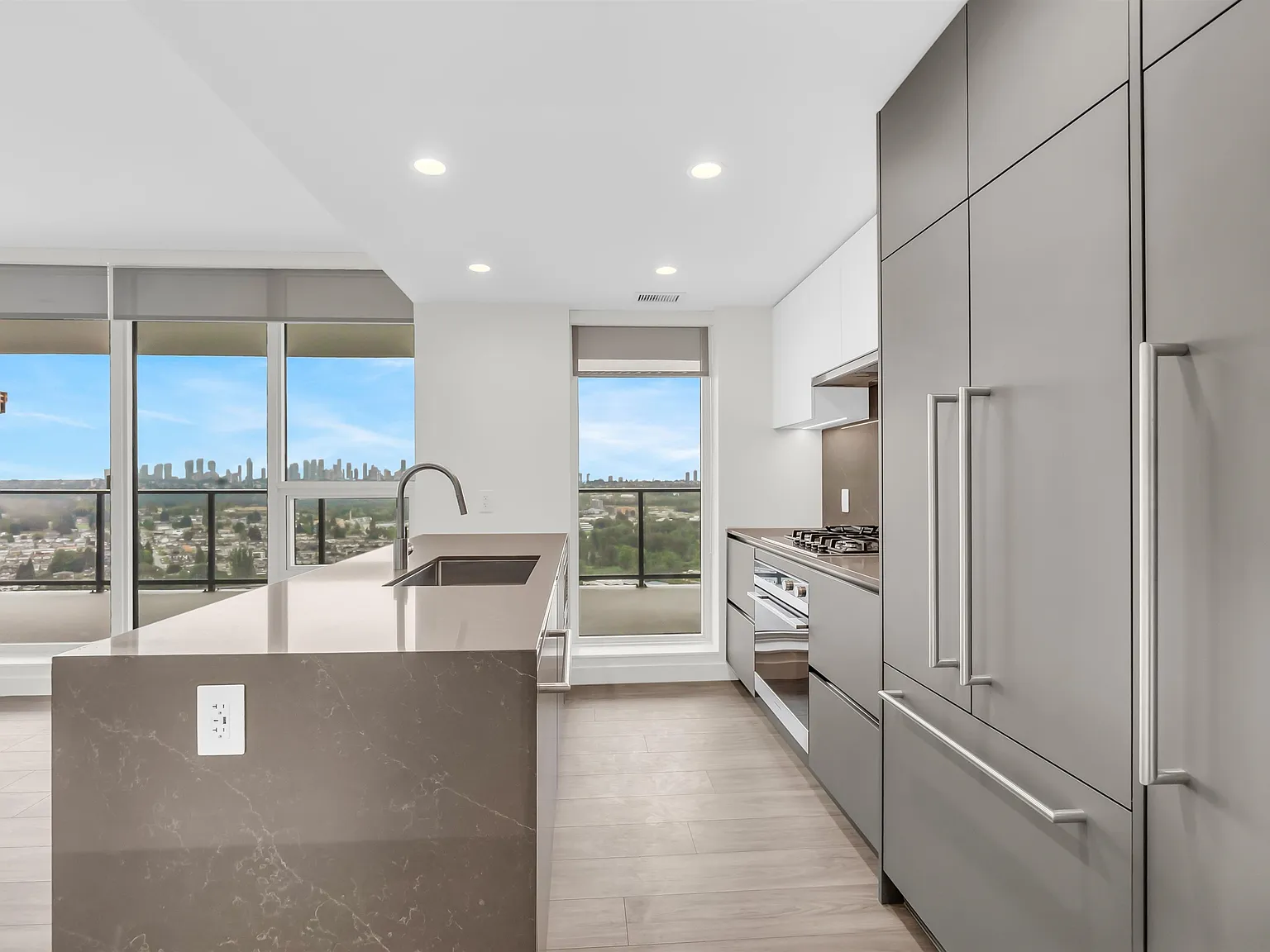 2 bed, 855 sqft, $3,500 — Photo 3