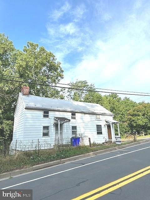 2nd image of 5749 Shookstown Rd