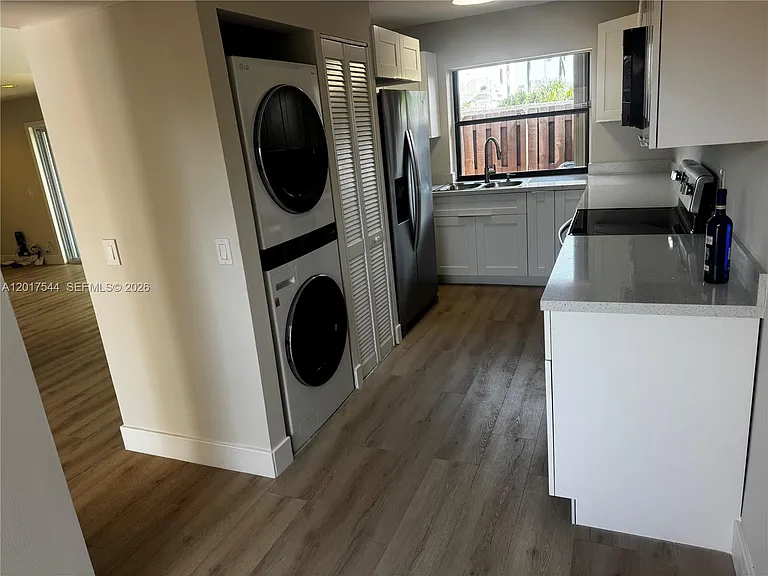 6532 NW 170th Ter — Photo 14
