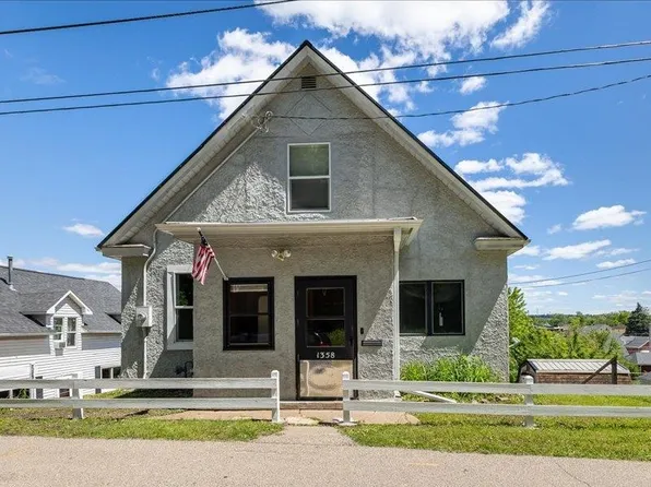 1358 Thomas Pl, Dubuque, IA 52001