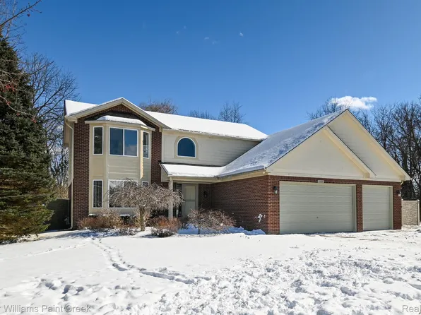 51400 Promenade Ln, New Baltimore, MI 48047