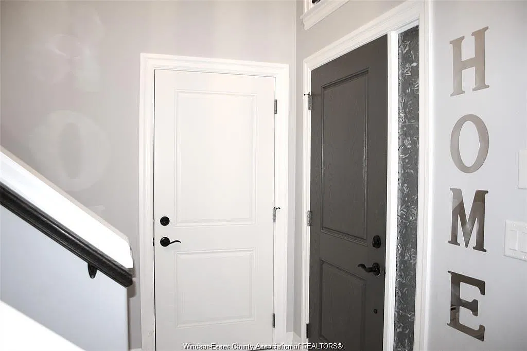 3 bed, $2,350 — Photo 3