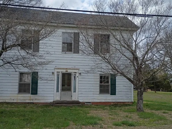 325 N Asheboro St, Liberty, NC 27298