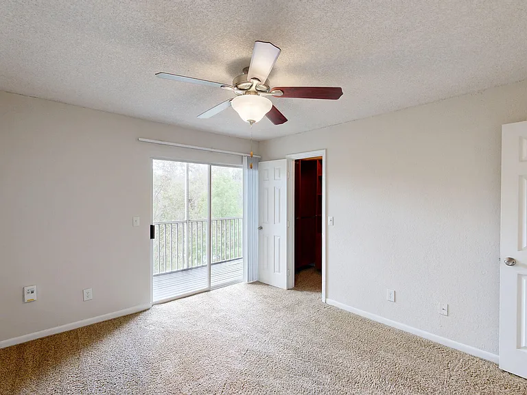 Altamira Place Apartment Homes — Photo 80