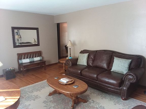 4th image of 2667 Sierra Dr