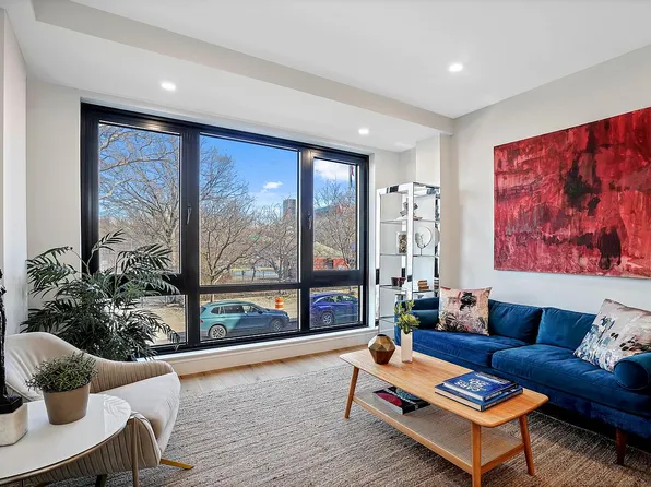 76 Congress St #2B, Brooklyn, NY 11201