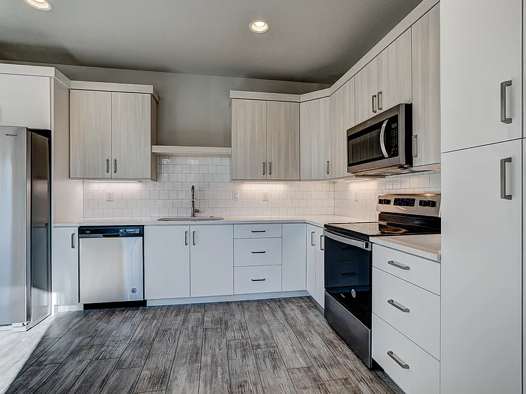 817 Cherokee Dr — Photo 12