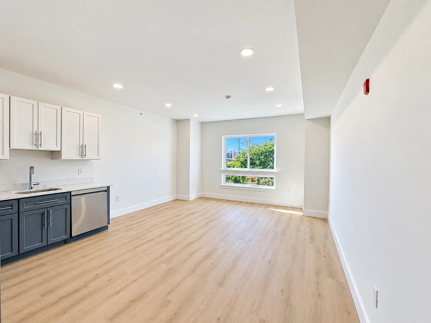 1115 N 41ST ST — Photo 2