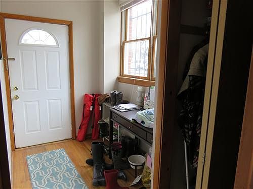 2nd image of 1925 W Armitage Ave #1