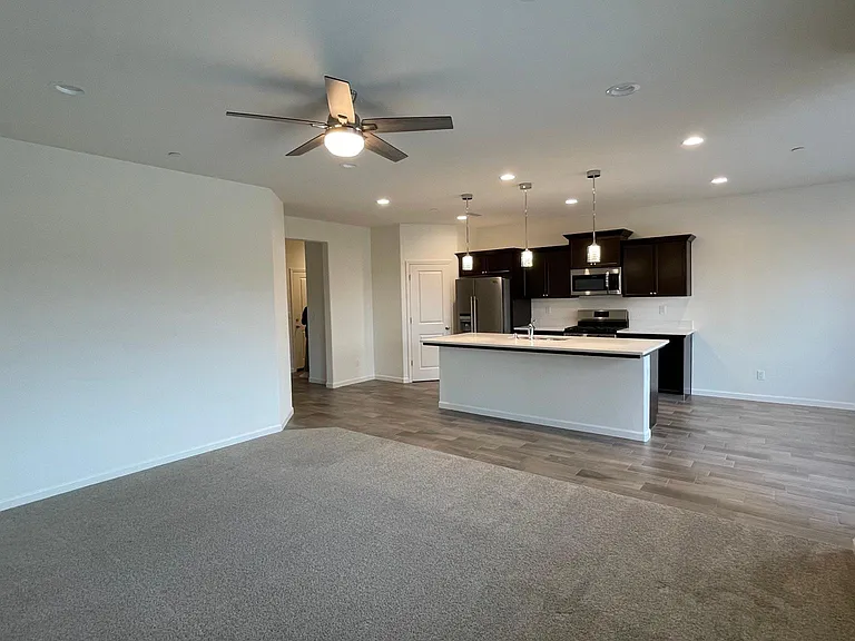 2100 Descanso Ave — Photo 6