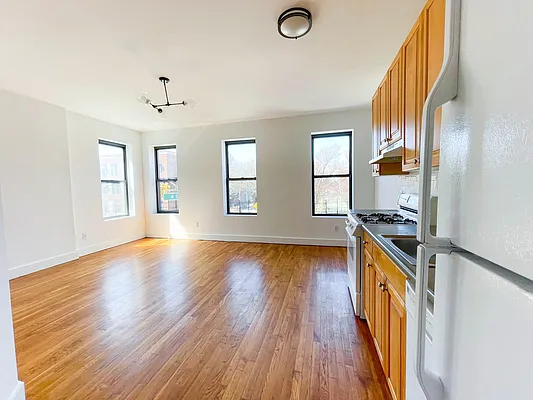 Rented by Douglas Elliman | media 3