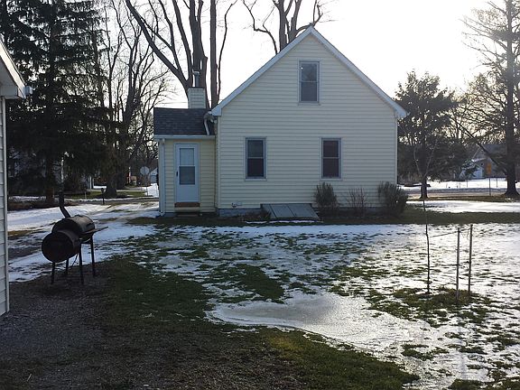 2nd image of 70 Elderberry Ln