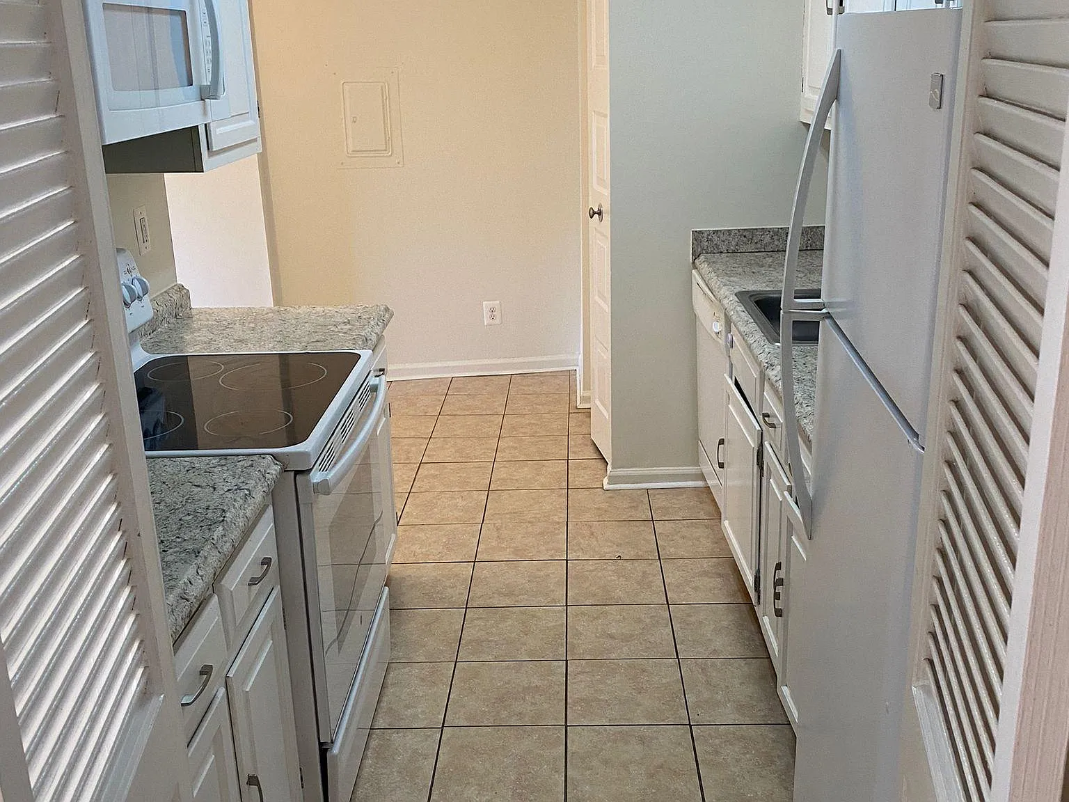 5300 Columbia Pike — Photo 3