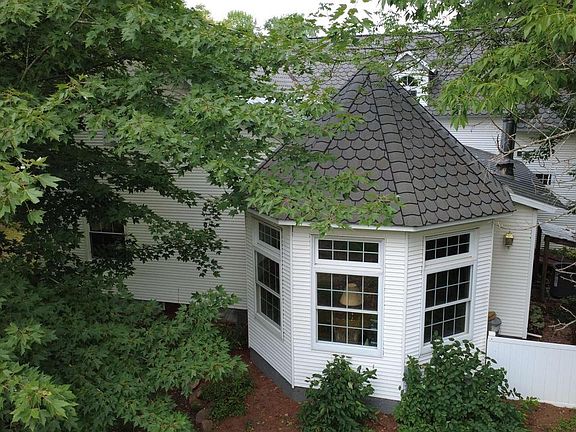 3rd image of 4152 MARTIN ROAD