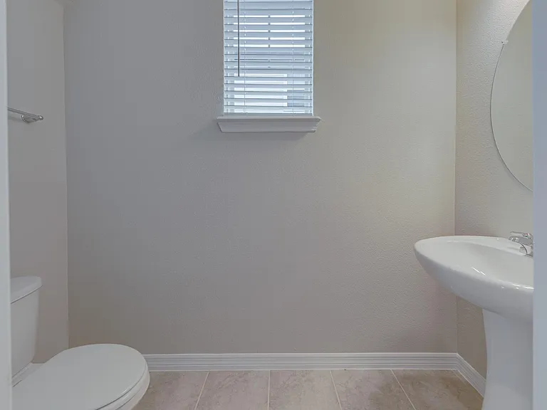 524 Venetian Palms Blvd — Photo 32