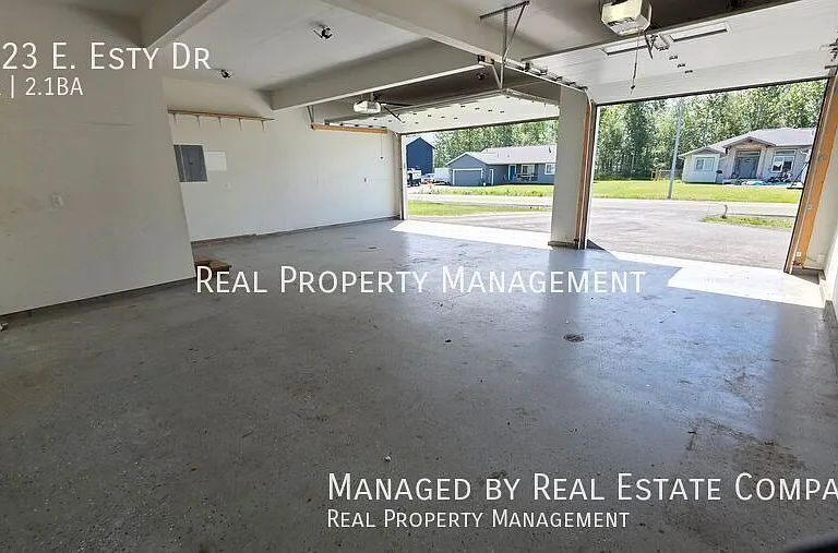1223 E Esty Dr — Photo 29