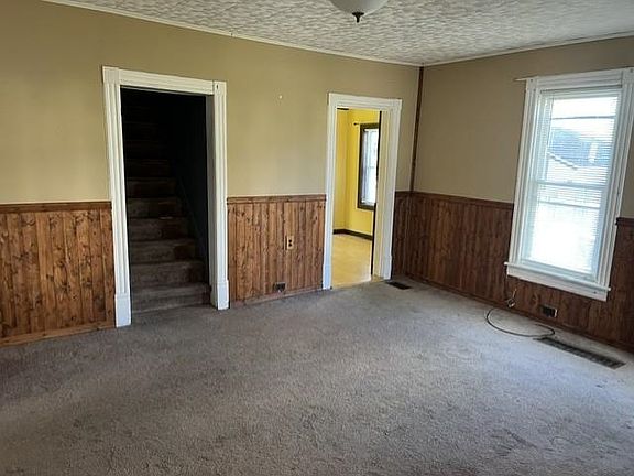 3rd image of 50 Prospect St