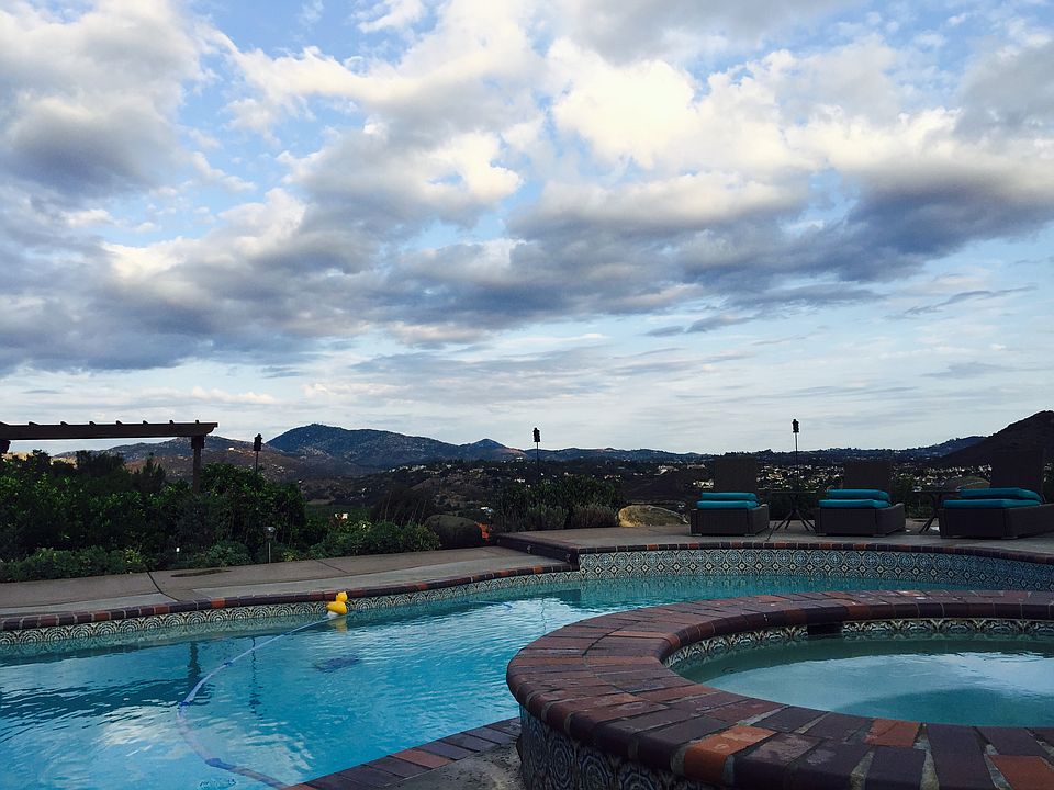 1st image of 3558 Avenida Amorosa