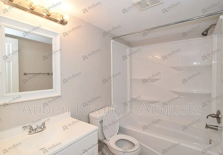 1604 Johns Rd #C — Photo 15