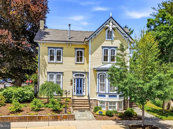 80 W Bridge St, New Hope, PA 18938