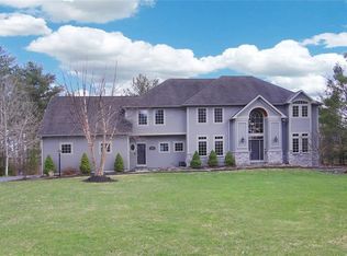 4262 Trout Lilly Ln, Manlius, NY 13104