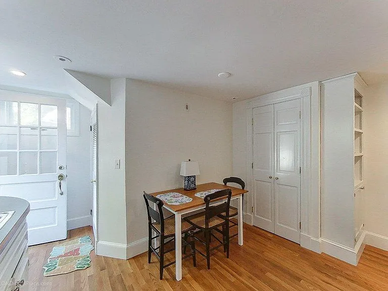34 Catherine St #A — Photo 11