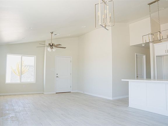 3rd image of 3557 S Devane Dr