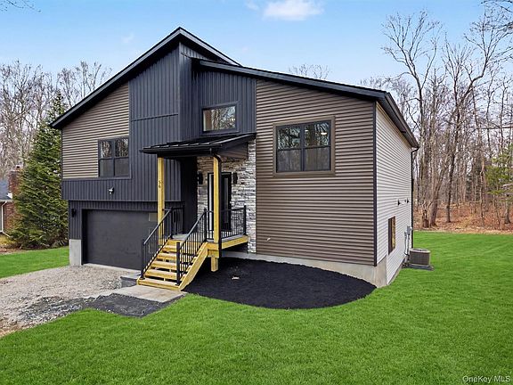 4th image of 93 York Road S